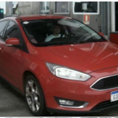 Automovel Ford Focus SE 2016