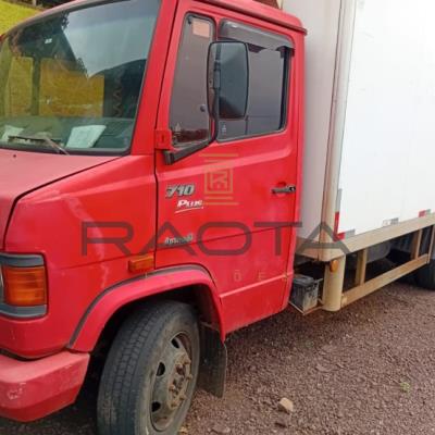 Mercedes Bnes 710  2011