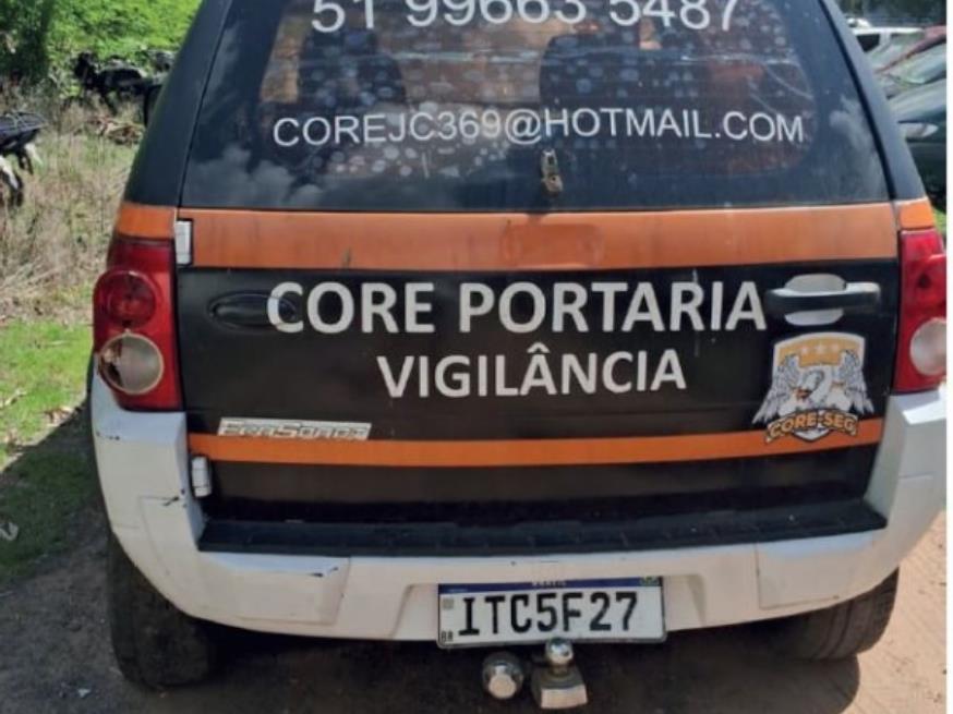 Foto ilustrativa 4 - Um automóvel FORD ECOSPORT SL 1.6 Flex , branco, Placas ITC 5F27, ano 2012, branco