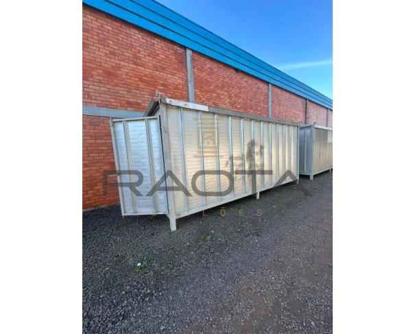 Foto de Dois containers usados medindo 6mx 3m aço zincado