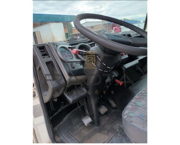 Foto de Caminhão Ford Cargo 2422E 2006 com Baú