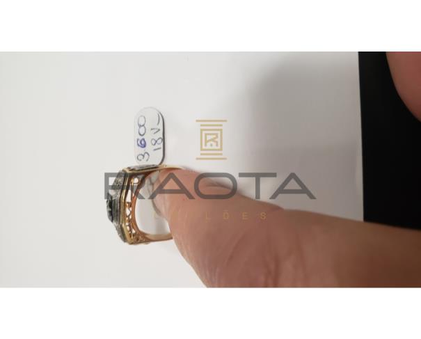 Foto de 4)- Um anel em ouro 18k com ouro branco e brilhantes para formatura de Magistério
