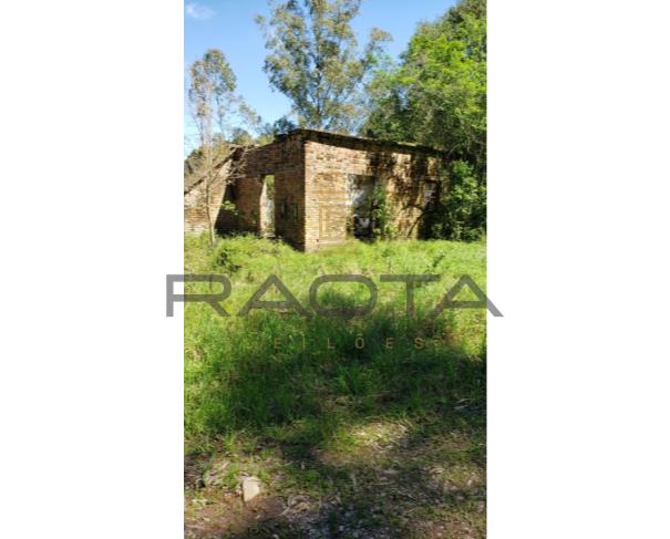 Foto de UM Terreno, sito no lote Rural nº 39, do Travessão São João, 2ª Légua, neste Município, com a área de 1.875m2, contendo um prédio de alvenaria com um pavimento, com a área construída de 438,90m2, para fins industriais, com a conclusão em fins de 1963