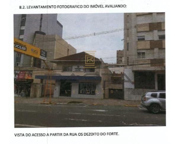 Foto de Terreno com 484m2 com duas salas com 140m2 cada