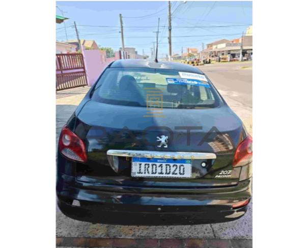 Foto de Automóvel Peugeot 207 preto 2010/2011
