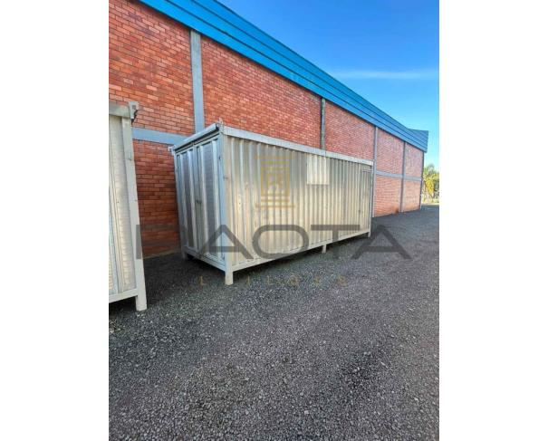 Foto de Dois containers usados medindo 6mx 3m aço zincado