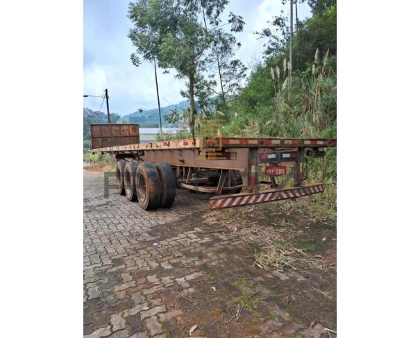 Foto de Um Reboque Reb/Randon SR GR TR 1993