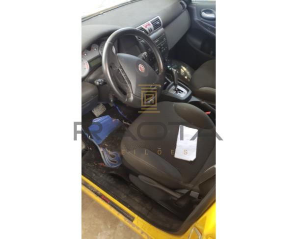 Foto de Veículo marca/modelo: FIAT/STILO SPORTING DUAL, Ano/modelo: 2008/2009